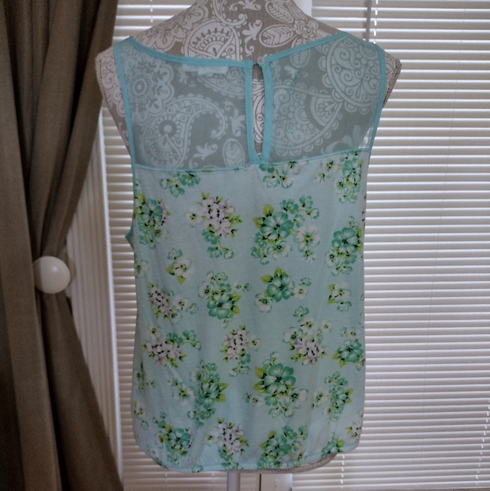 🌺FREE WITH PURCHASE OVER $10***AEROPOSTALE SLEEVELESS TOP - Picture 2 of 7